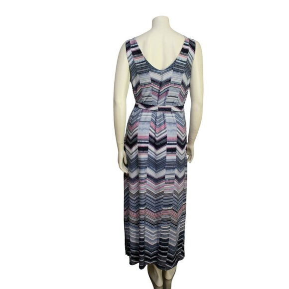 Chico's Cool-Toned Blue Chevron Striped Belted Knit Maxi Dress Size 2 Fits Large - Picture 5 of 7